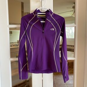 Lightweight North Face 1/4 zip